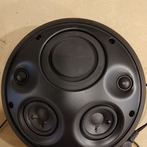 Harmon Kardon Bluetooth speaker